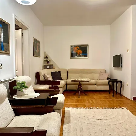 Apartment Centar Novi Sad-free Parking