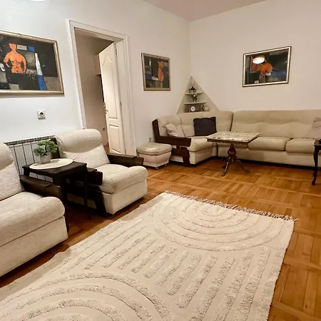 Centar Novi Sad-free Parking *